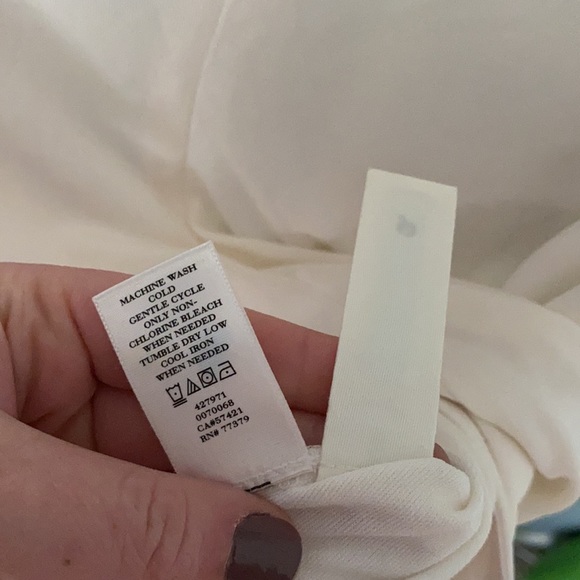 Ann Taylor beautiful white blouse new with tags NWT SIZE MEDIUM - Picture 10 of 11